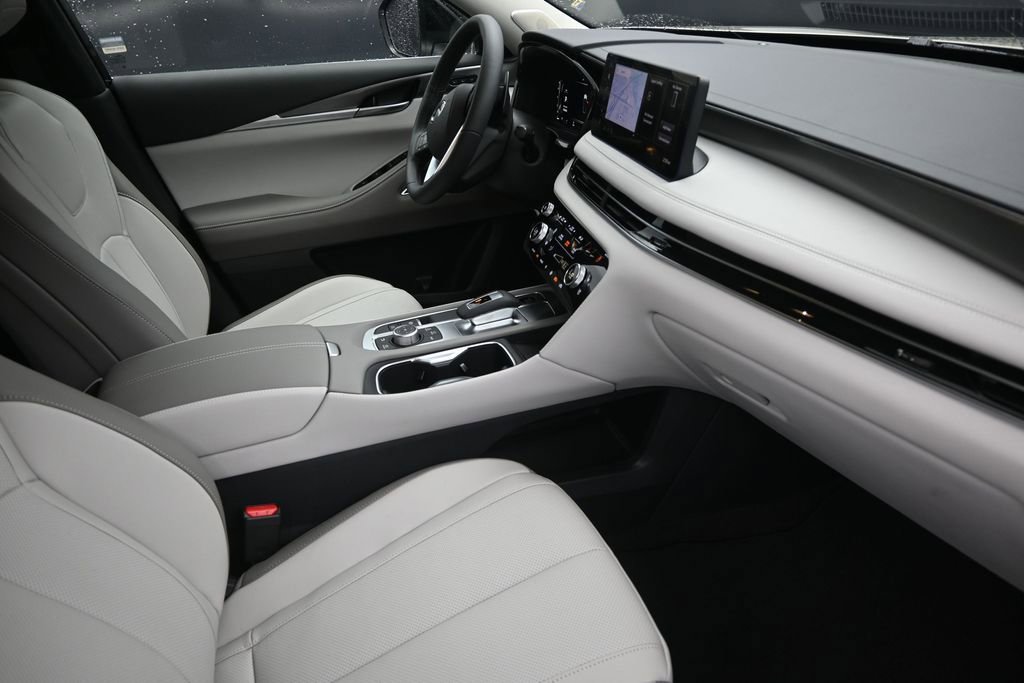 New 2027 INFINITI QX60 Luxe w/ Cargo Package FWD image 24