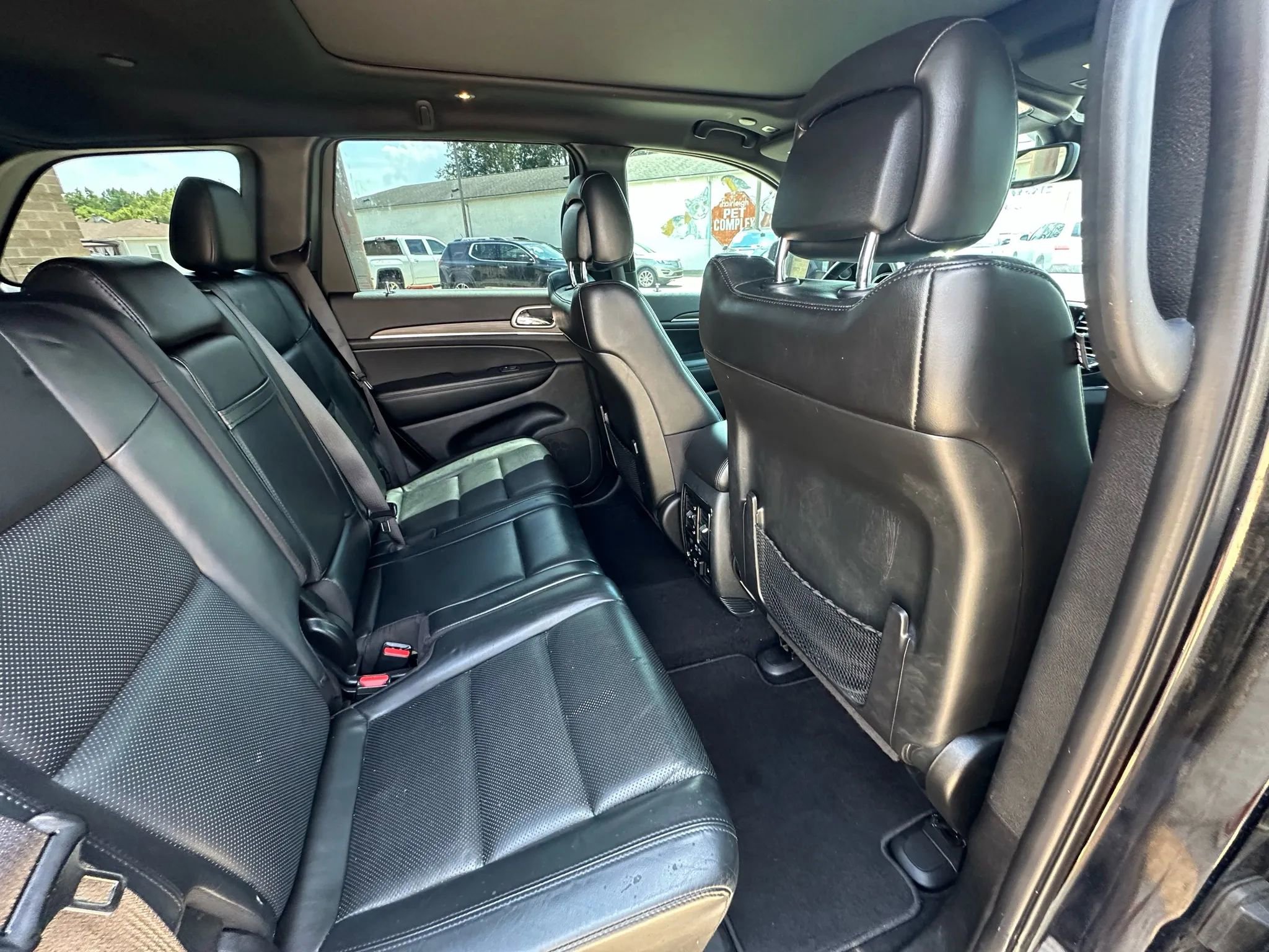Used 2019 Jeep Grand Cherokee Limited w/ Luxury Group II image 27