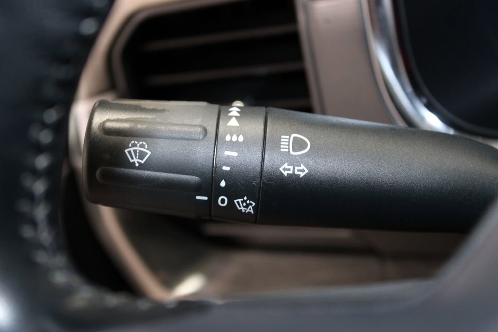 Used 2023 Ford F150 Lariat w/ Equipment Group 502A High image 41