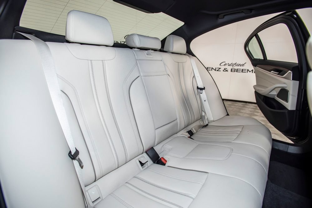 Used 2023 BMW 530e w/ M Sport Package RWD image 16