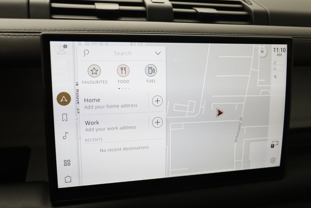 Used 2025 Land Rover Defender 110 S image 9