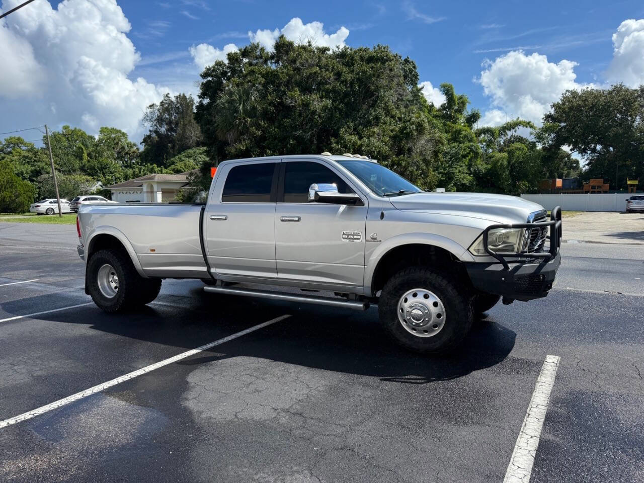 Used 2018 RAM 3500 Laramie Longhorn w/ Max Tow Package image 2