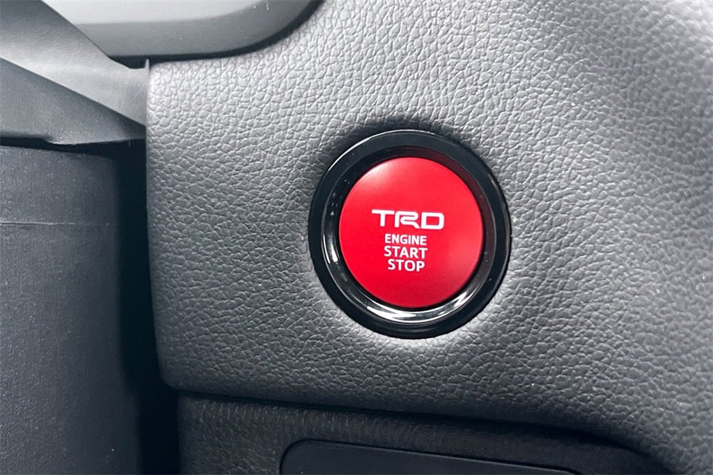 Used 2025 Toyota Tundra Limited image 26