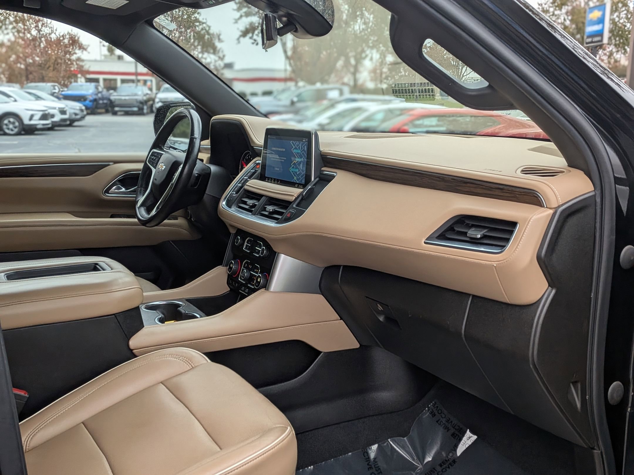 Used 2021 Chevrolet Suburban Premier image 37