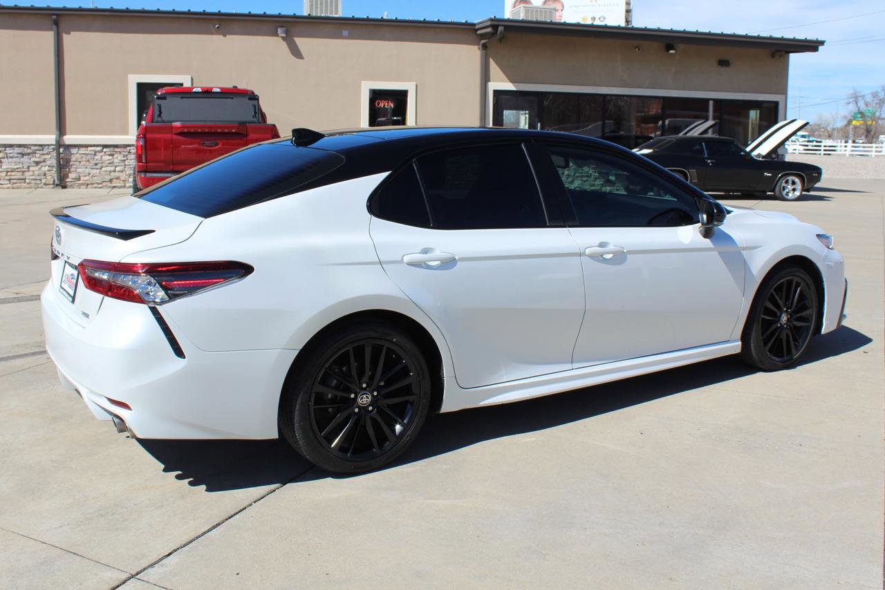 Used 2023 Toyota Camry XSE FWD image 7