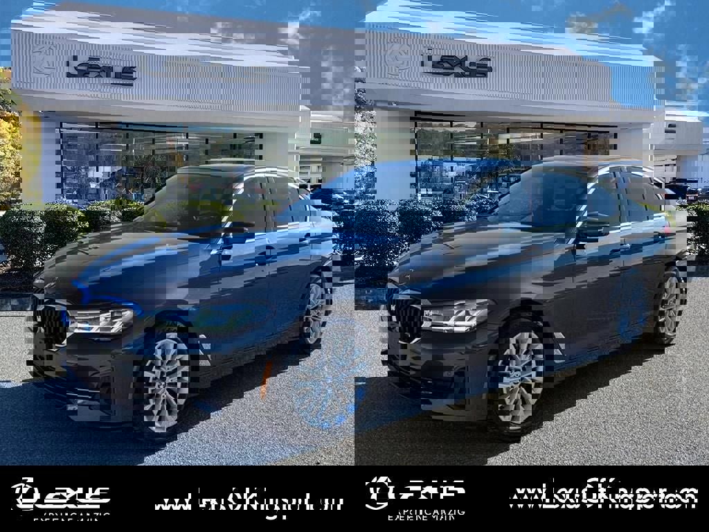 Used 2021 BMW 530i xDrive w/ Premium Package image 1