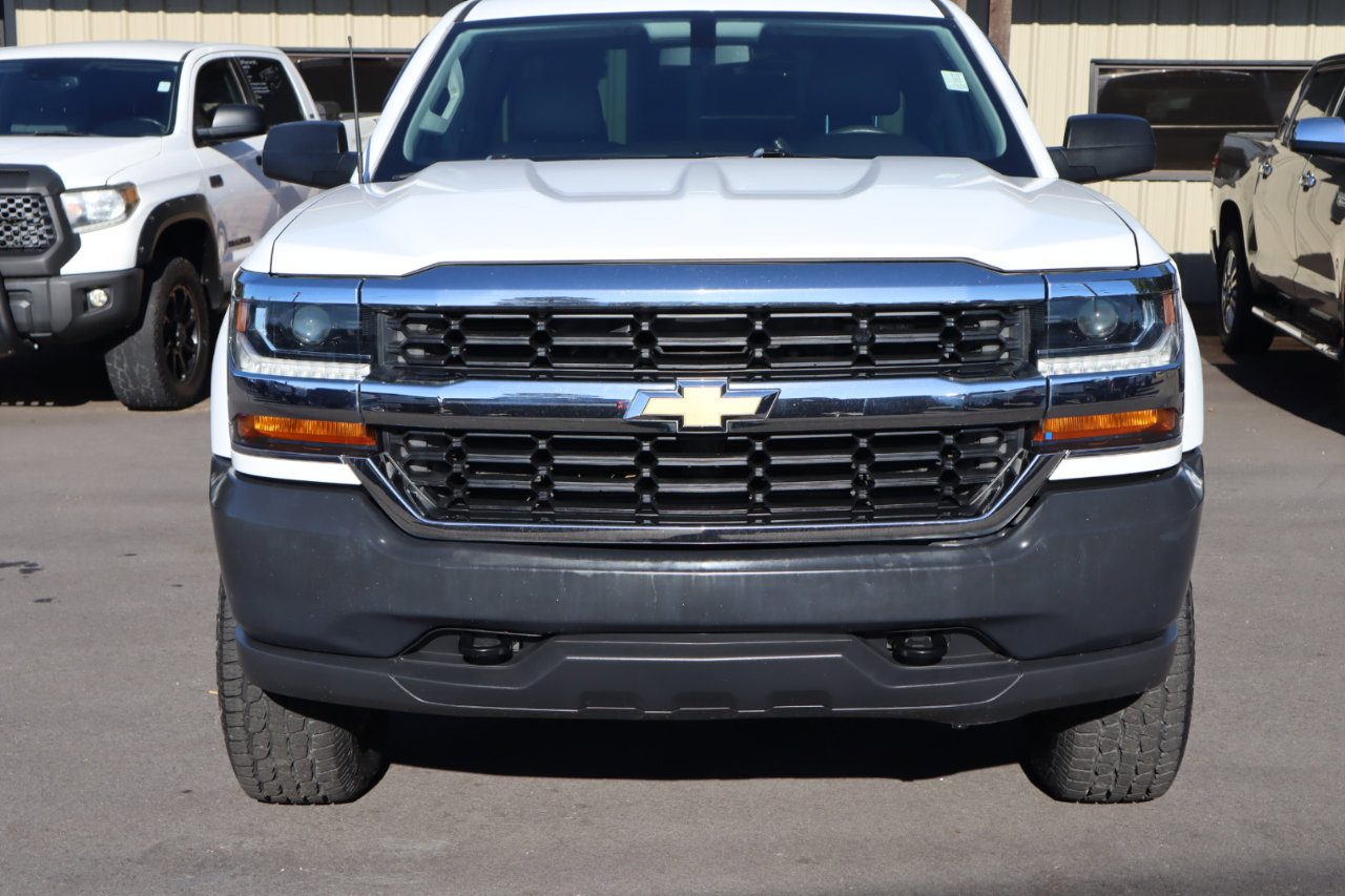 Used 2018 Chevrolet Silverado 1500 W/T w/ Trailering Package image 2
