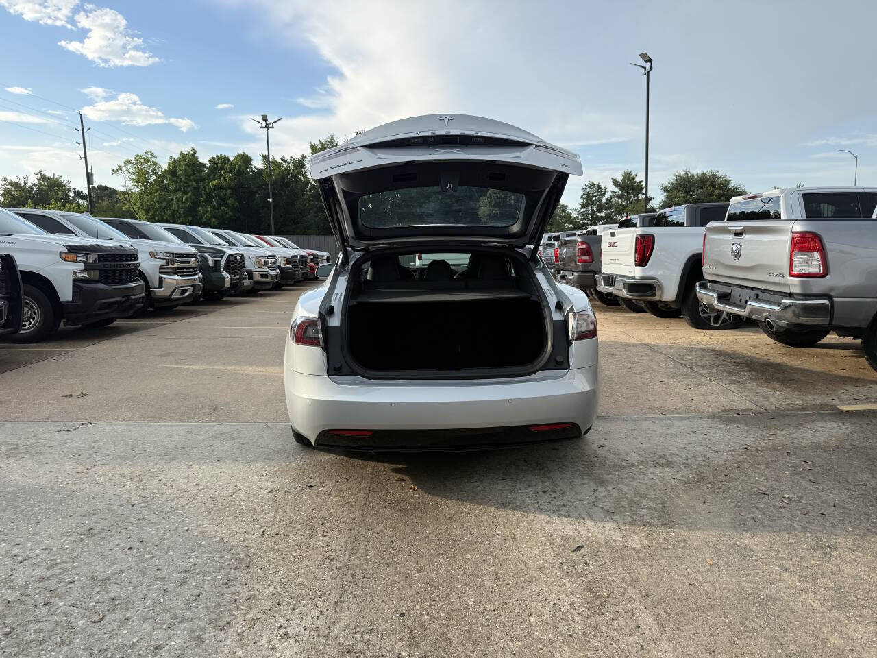 Used 2017 Tesla Model S 60 RWD image 38