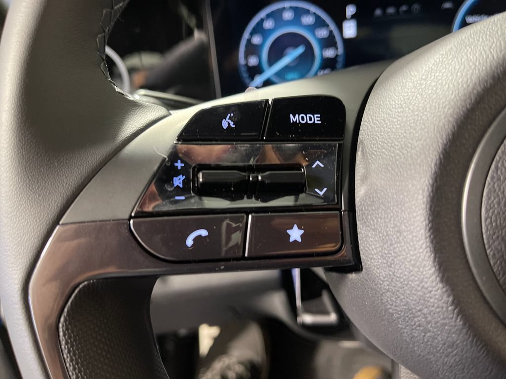 New 2026 Hyundai Elantra SEL FWD image 30