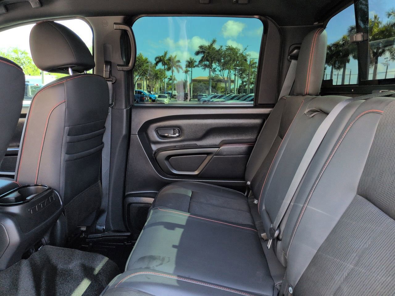 Used 2020 Nissan Titan PRO-4X AWD/4WD image 13