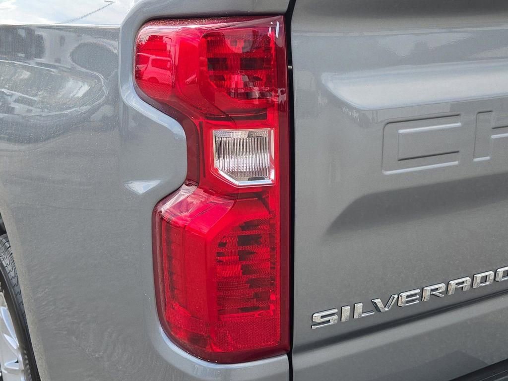 Used 2025 Chevrolet Silverado 1500 LT image 13