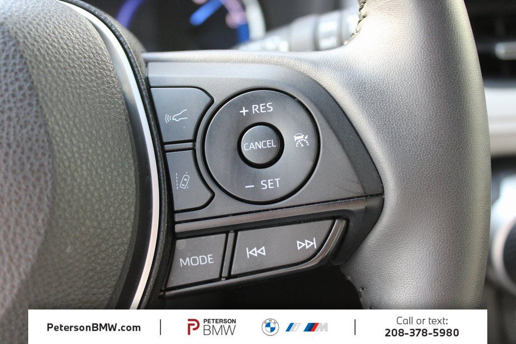 Used 2023 Toyota RAV4 XLE Premium image 21