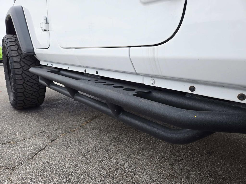 Used 2018 Jeep Wrangler Unlimited Sport image 17