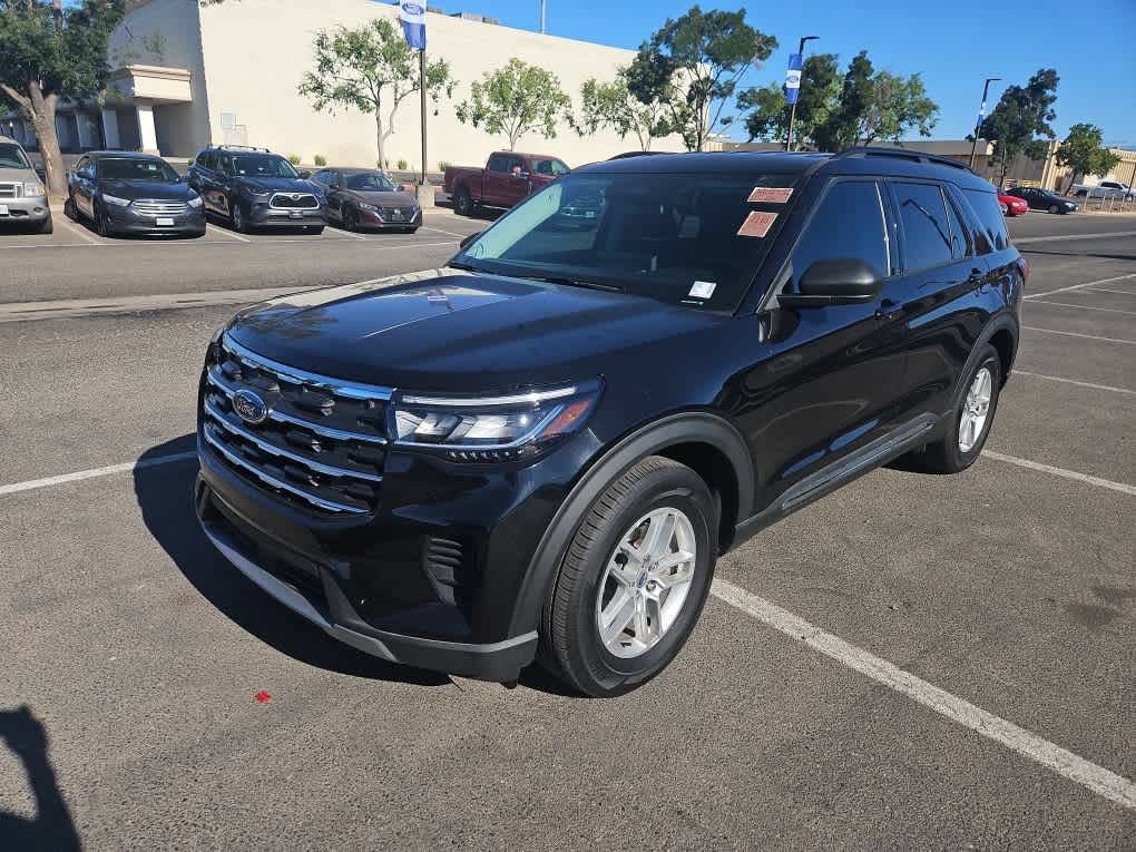 Used 2025 Ford Explorer Active