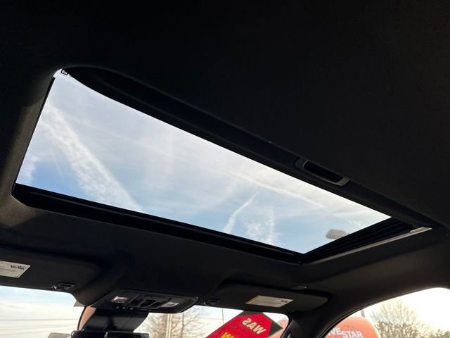 Used 2024 GMC Sierra 2500 AT4 w/ AT4 Premium Plus Package image 12