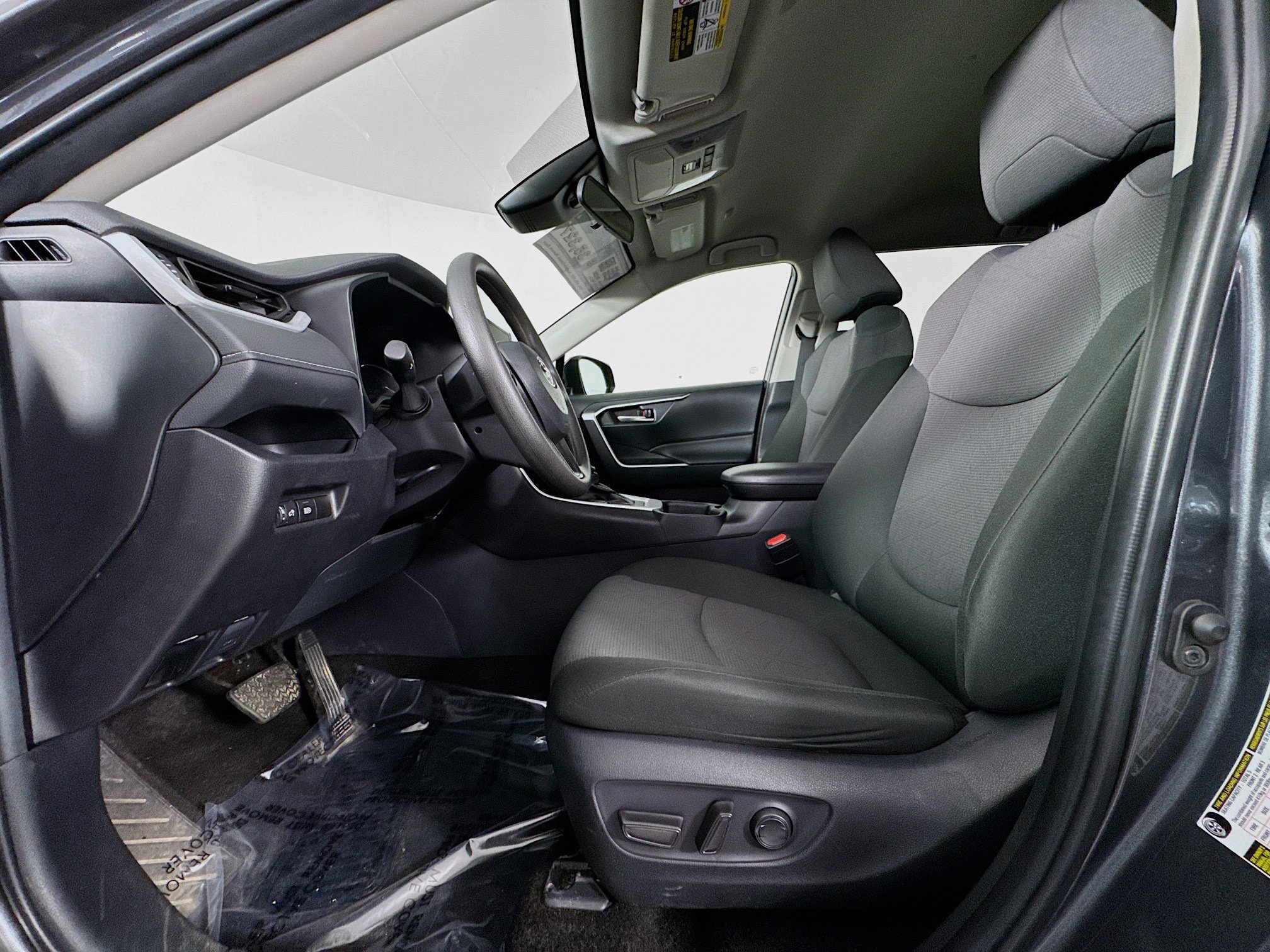 Certified 2025 Toyota RAV4 XLE AWD/4WD image 19
