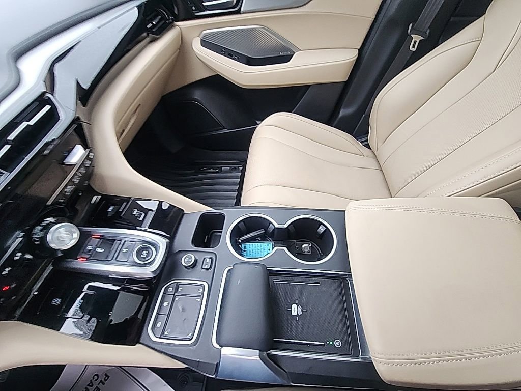 Used 2024 Acura MDX SH-AWD w/ Technology Package image 24