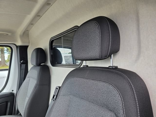 Used 2025 RAM ProMaster 1500 w/ Safety Group FWD image 17