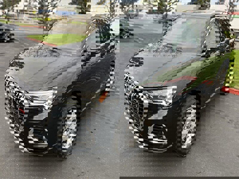 Used 2021 Audi Q3 2.0T Premium Plus w/ Premium Plus Package image 4