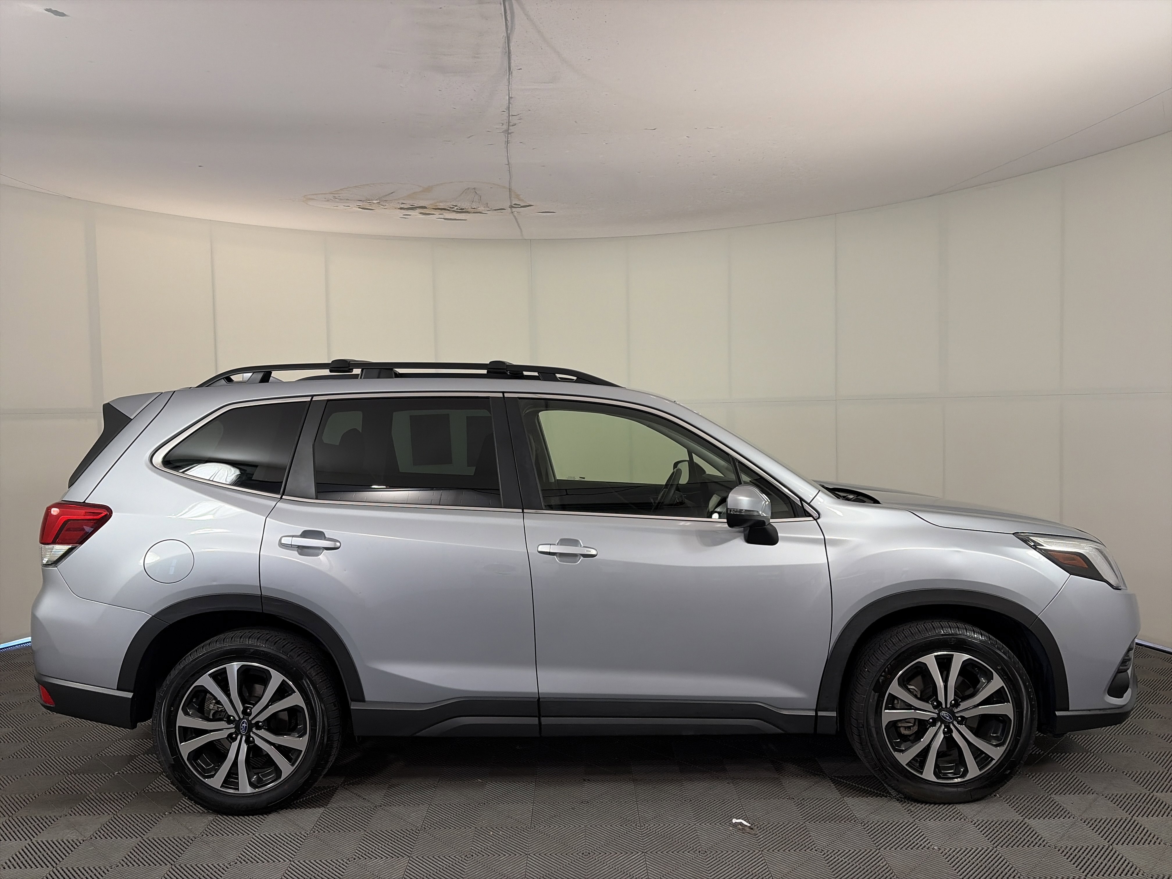 Used 2023 Subaru Forester Limited image 7