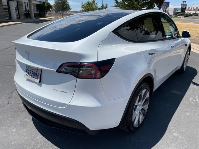 Used 2023 Tesla Model Y Long Range AWD/4WD image 30