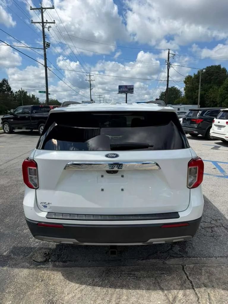 Used 2020 Ford Explorer XLT w/ Equipment Group 202A RWD image 6