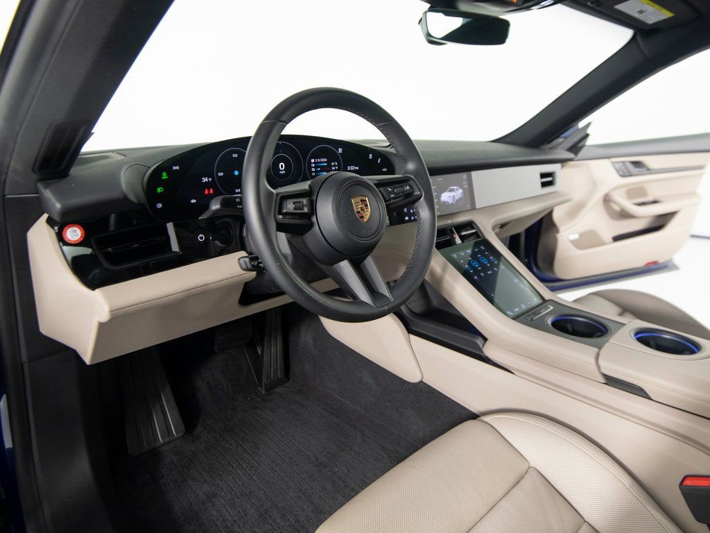 Certified 2022 Porsche Taycan image 4