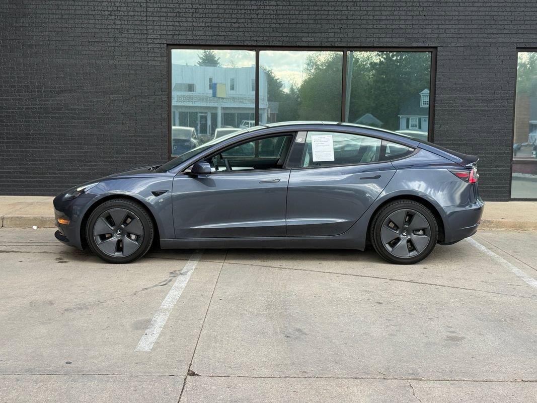 Used 2022 Tesla Model 3 Long Range AWD/4WD image 16