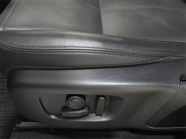 Used 2024 Land Rover Range Rover Velar Dynamic SE image 29