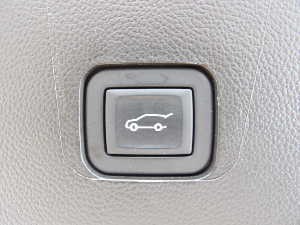Used 2023 Chevrolet Traverse RS AWD/4WD image 26