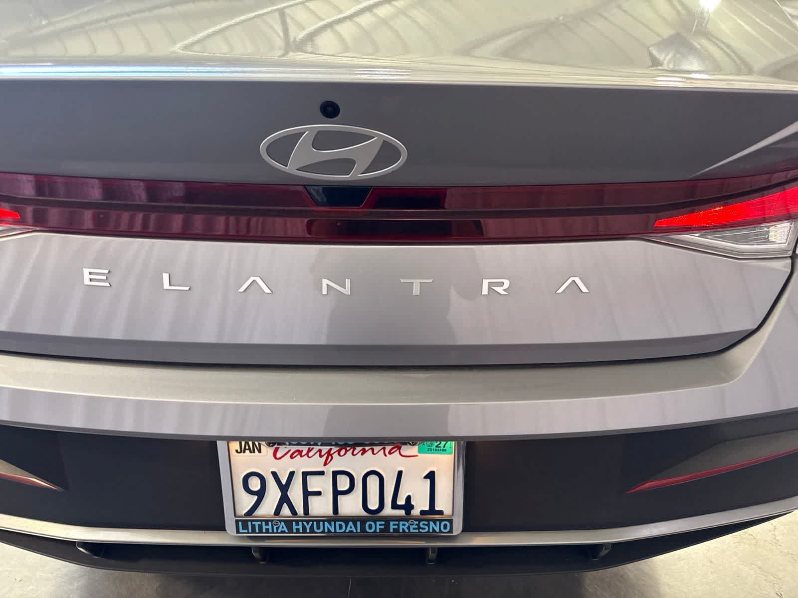 Certified 2026 Hyundai Elantra SE FWD image 15