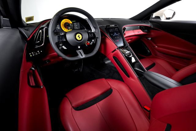 Used 2024 Ferrari Roma RWD image 31