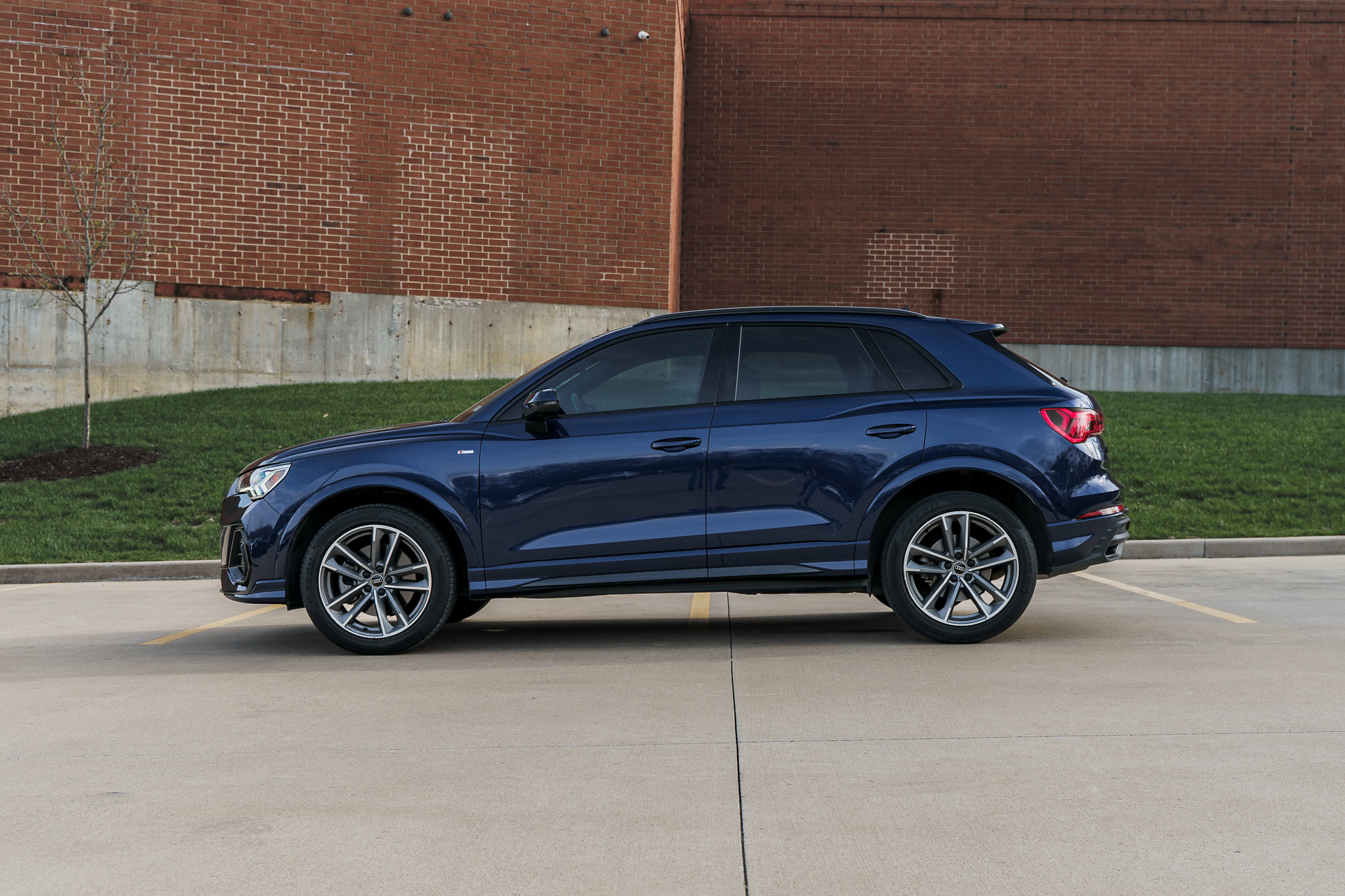 Used 2023 Audi Q3 2.0T Premium Plus w/ Premium Plus Package image 6