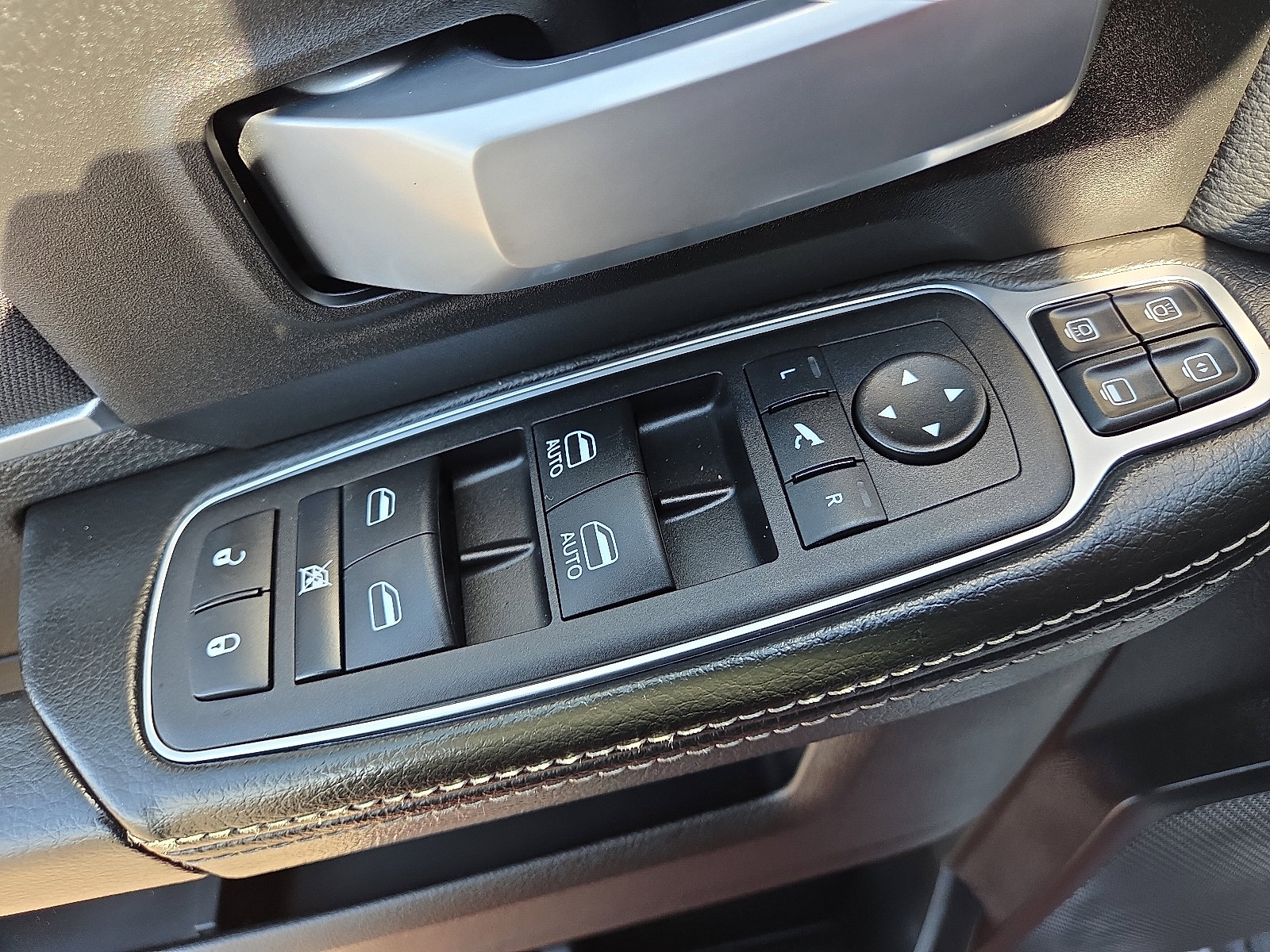 Used 2024 RAM 2500 Big Horn image 11