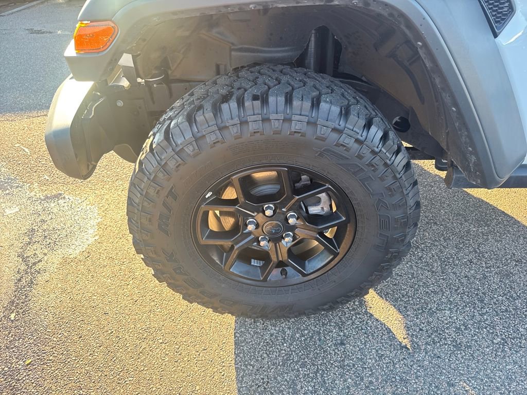 Used 2024 Jeep Wrangler Unlimited image 40
