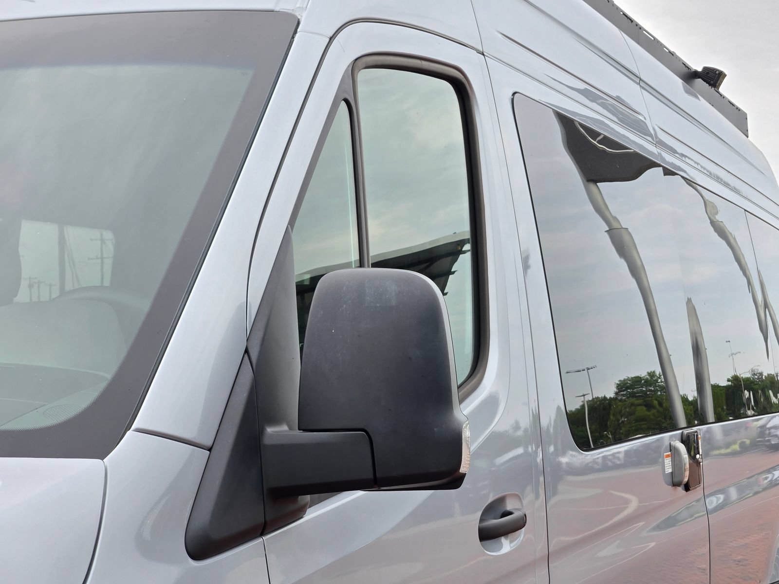 Used 2025 Mercedes-Benz Sprinter 2500 image 7