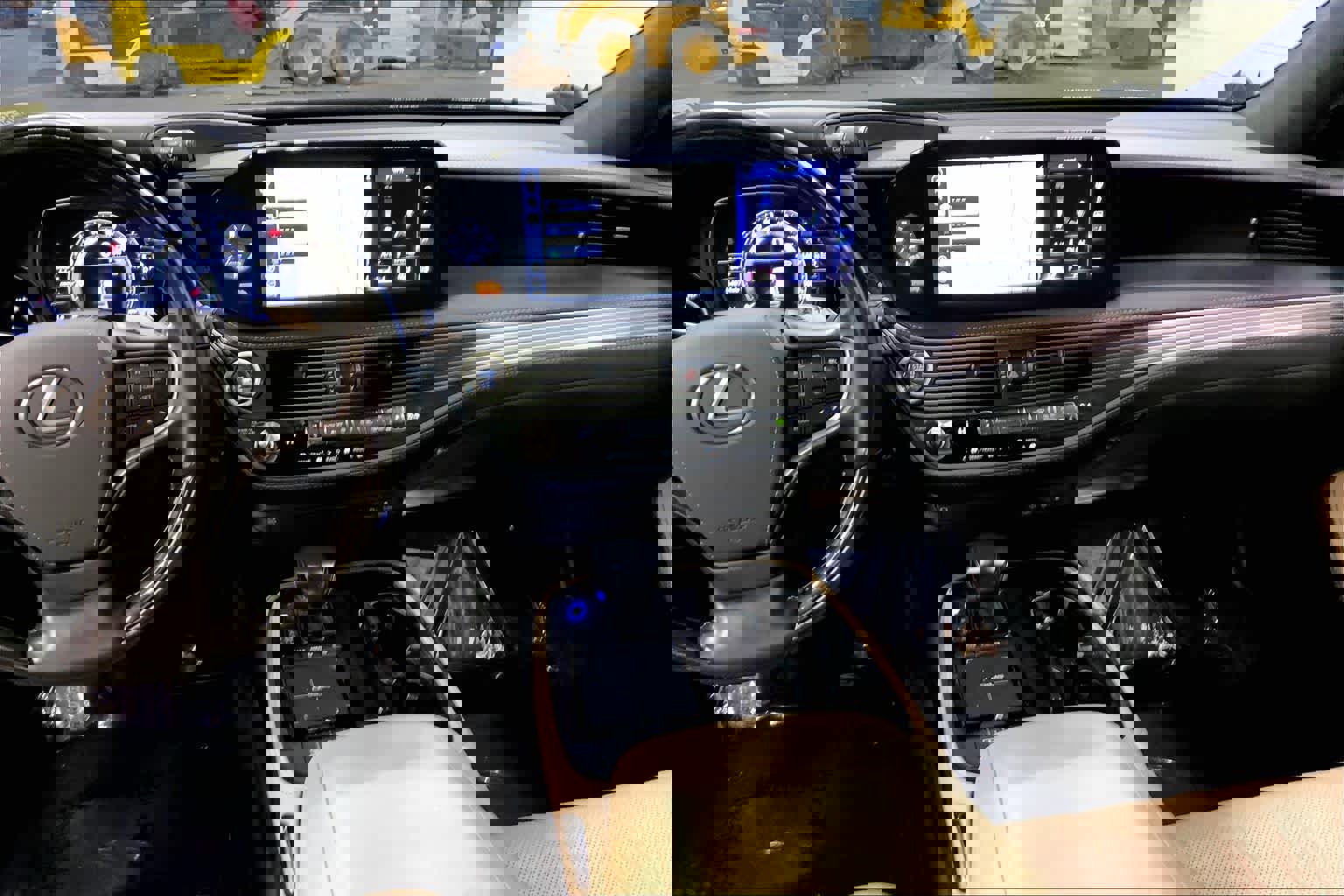 Certified 2021 Lexus LS 500 AWD image 6