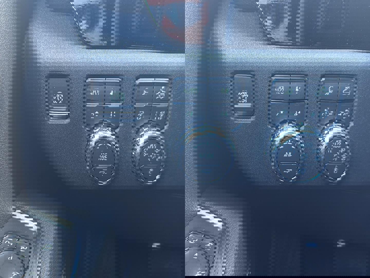 New 2026 GMC Sierra 2500 SLT w/ SLT Premium Package image 22