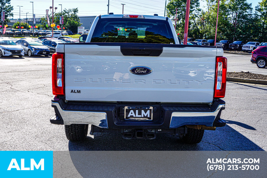 Used 2025 Ford F350 XLT AWD/4WD image 10