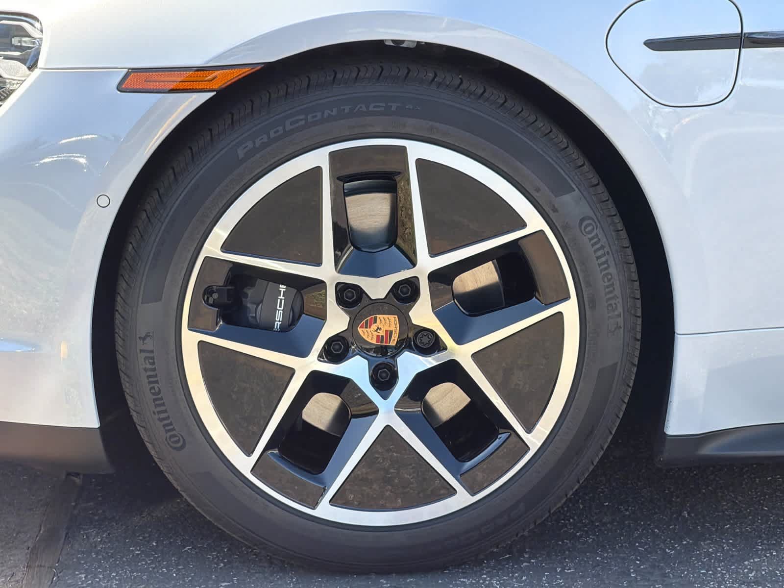 New 2026 Porsche Taycan AWD/4WD image 30