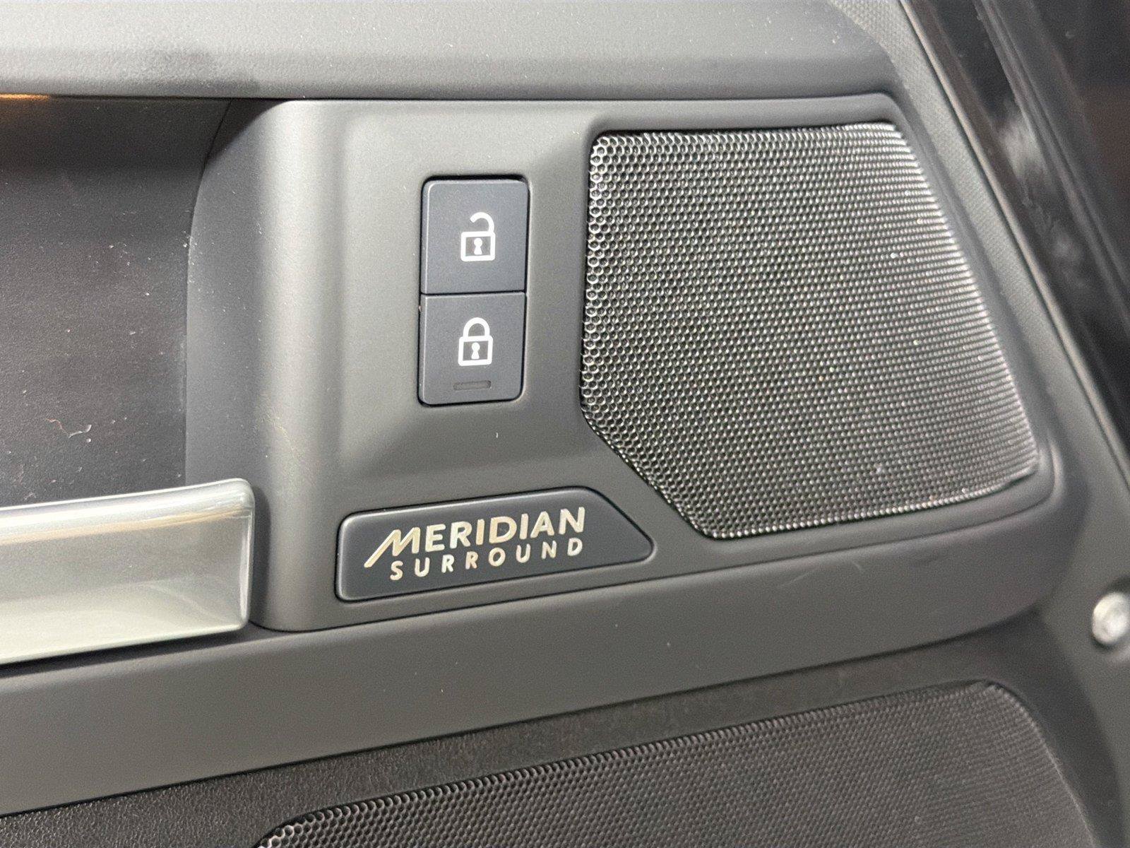 Certified 2026 Land Rover Defender 110 X-Dynamic SE AWD/4WD image 19