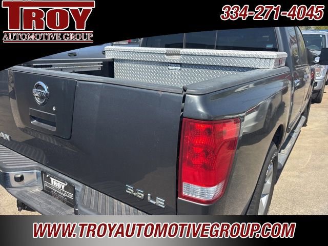 Used 2004 Nissan Titan LE w/ (Tow) Big Tow Pkg image 16