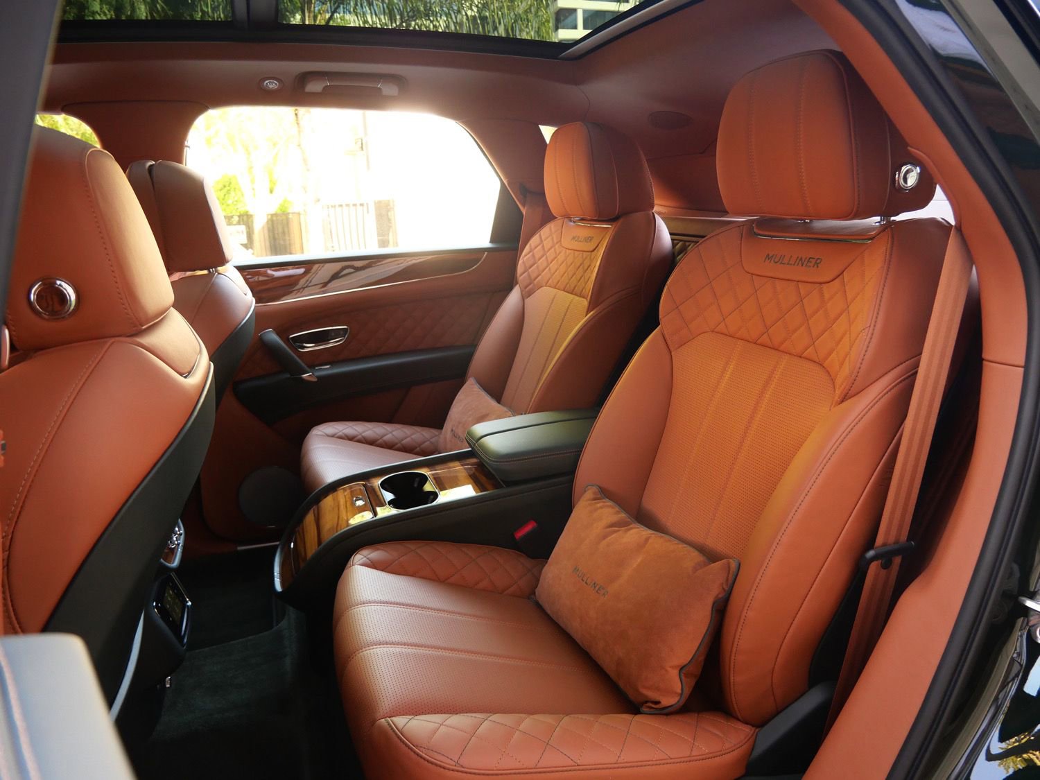 Used 2020 Bentley Bentayga image 20