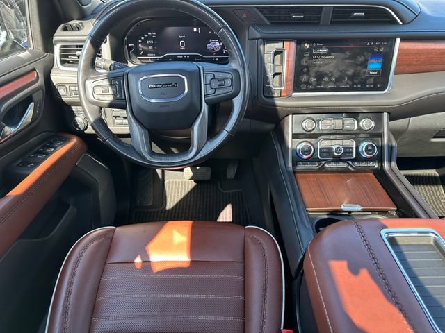 Used 2023 GMC Yukon Denali Ultimate AWD/4WD image 23