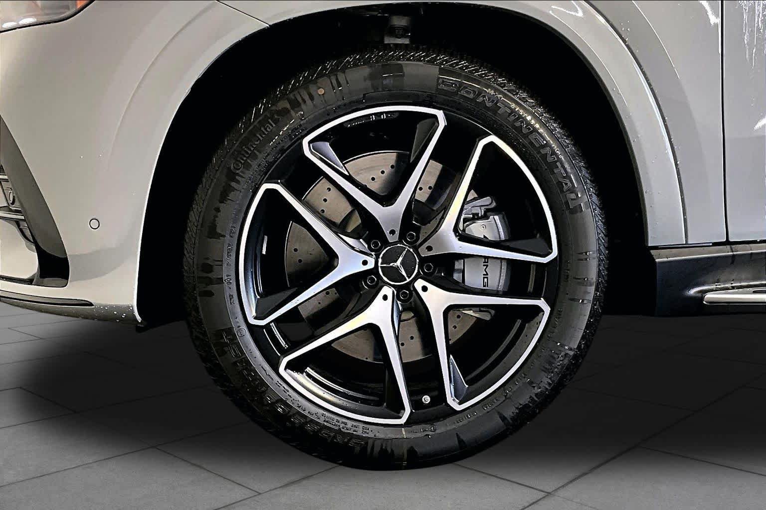New 2026 Mercedes-Benz GLE 53 AMG 4MATIC Coupe image 17