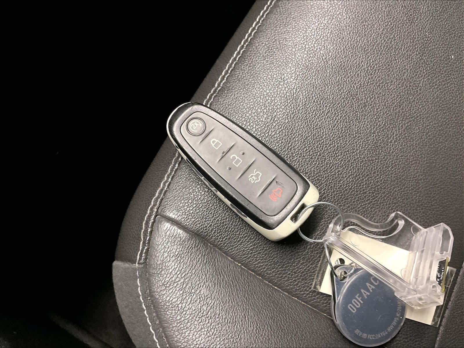 Used 2014 Ford Escape Titanium w/ Equipment Group 401A FWD image 12