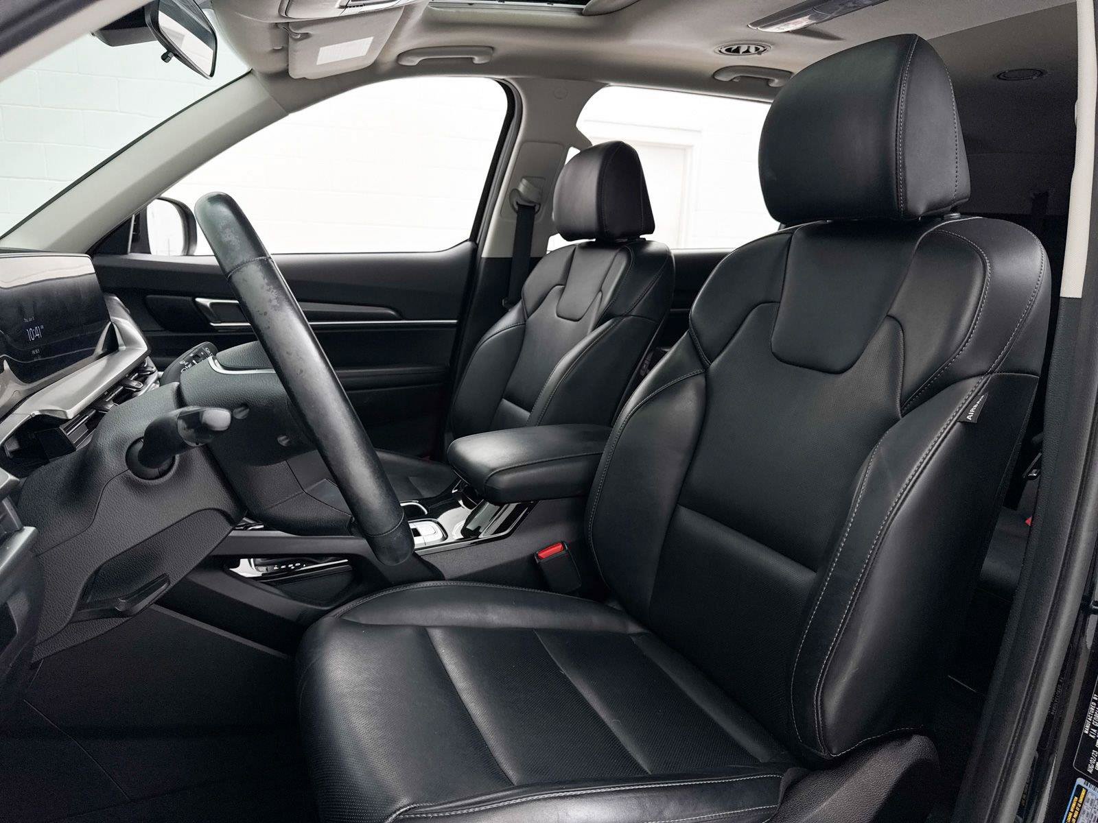 Certified 2024 Kia Telluride S w/ S Sunroof Package FWD image 22
