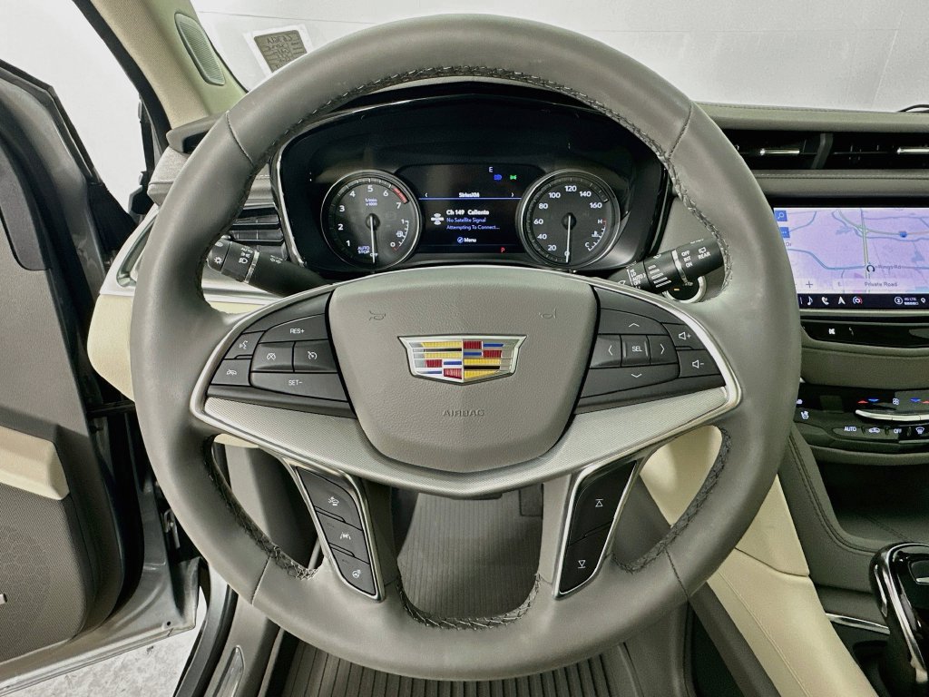 Certified 2025 Cadillac XT5 Premium Luxury w/ Technology Package AWD/4WD image 11