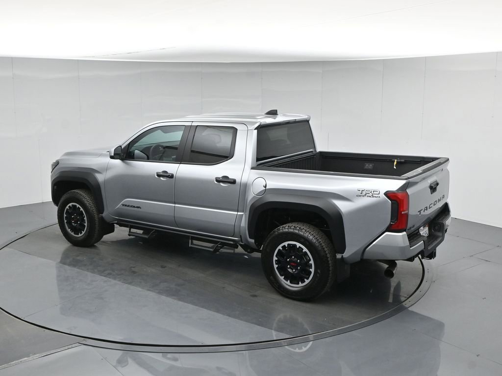 Used 2025 Toyota Tacoma TRD Off-Road image 44