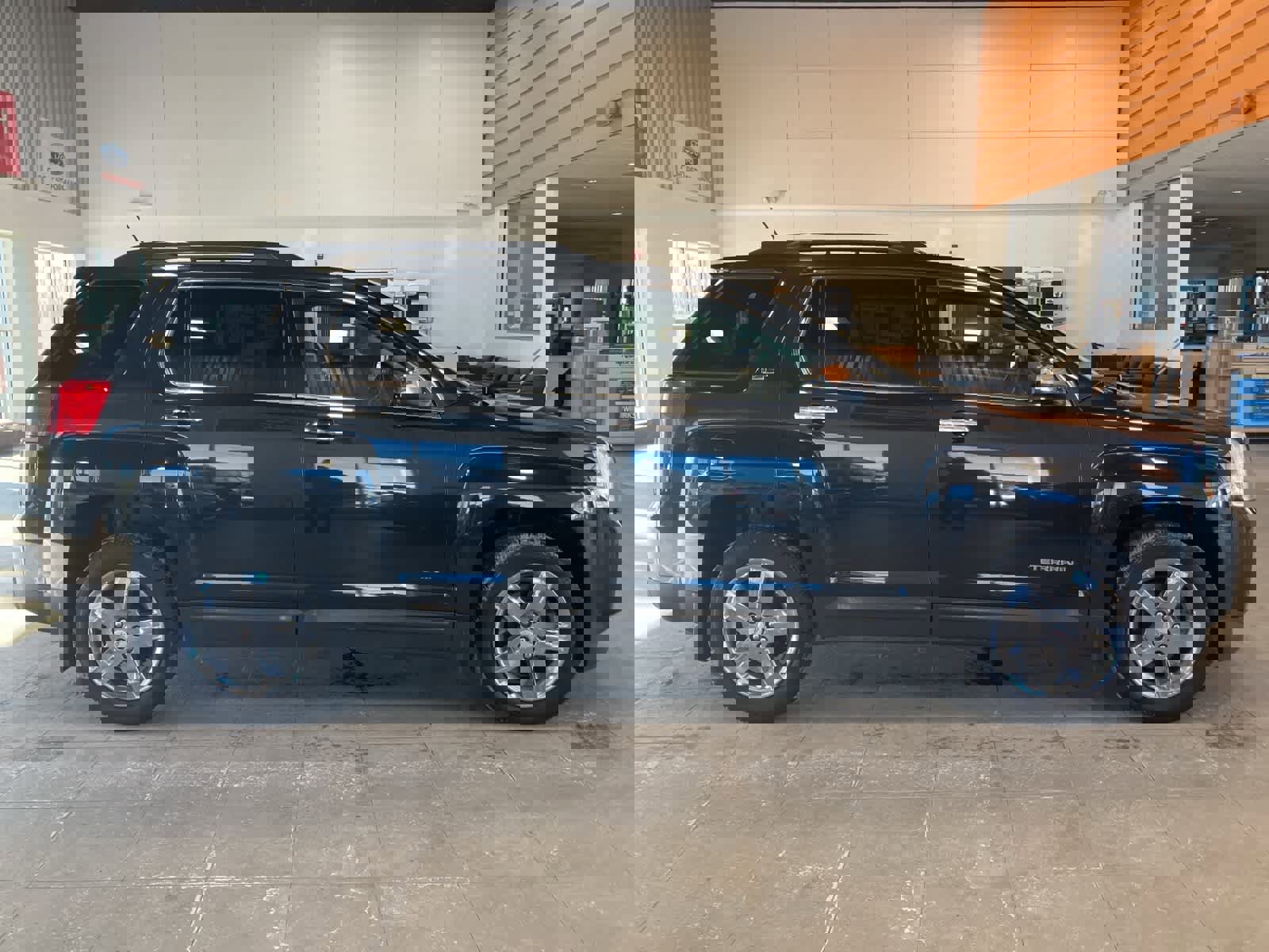 Used 2013 GMC Terrain SLT w/ LPO, Protection Package image 4